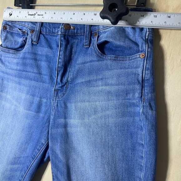 Madewell Distressed Blue Ankle Jeans. THE HIGH-RISE SUM CROP BOYJEAN Size 28 - Picture 4 of 13